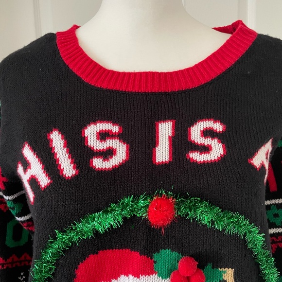 No Boundaries Grumpy Cat Christmas Sweater, Size L (11-13) - Picture 4 of 9